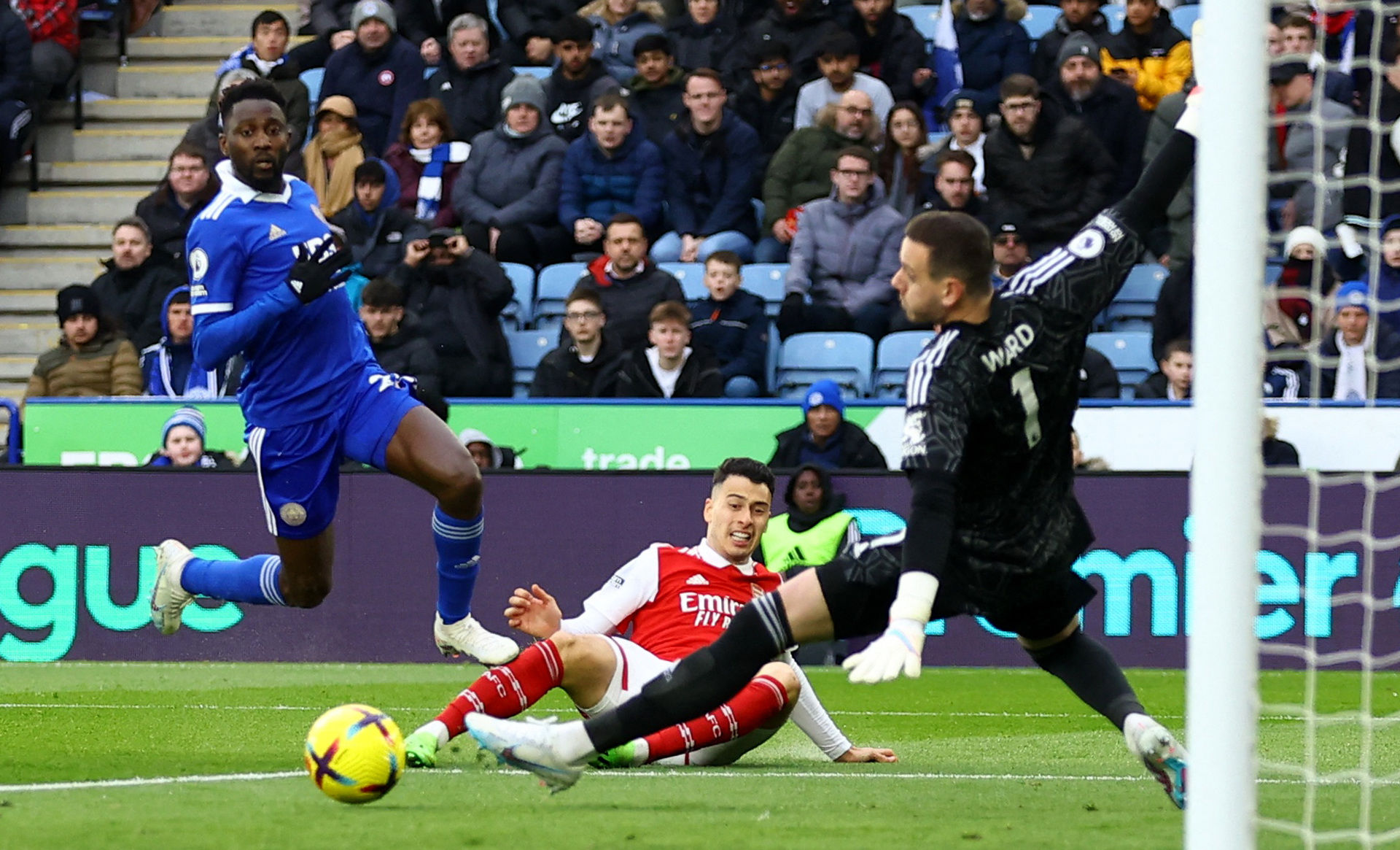 的进攻和防 的进攻和防